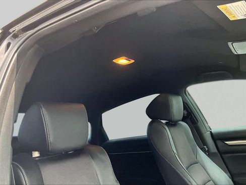 Used 2019 Honda Accord Sport image 14