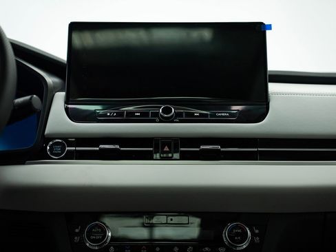 New 2025 Mitsubishi Outlander SEL image 18