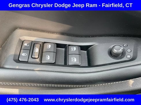 Certified 2023 Jeep Grand Cherokee Limited w/ Luxury Tech Group II AWD/4WD image 44