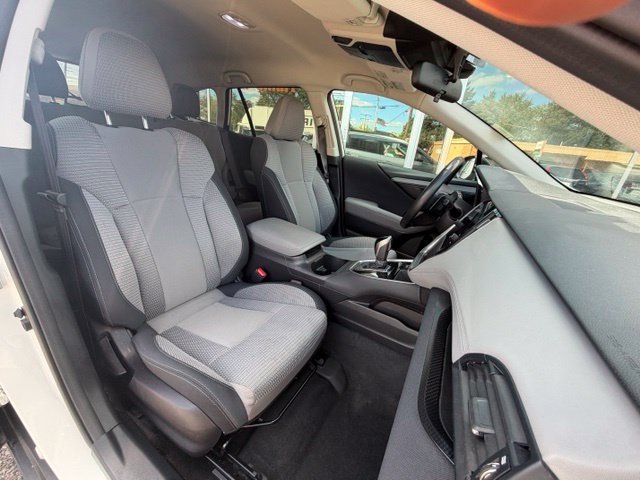 Used 2023 Subaru Outback Premium AWD/4WD image 12