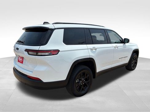 Used 2025 Jeep Grand Cherokee L Laredo AWD/4WD image 5