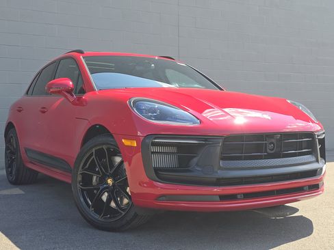 New 2025 Porsche Macan GTS image 7