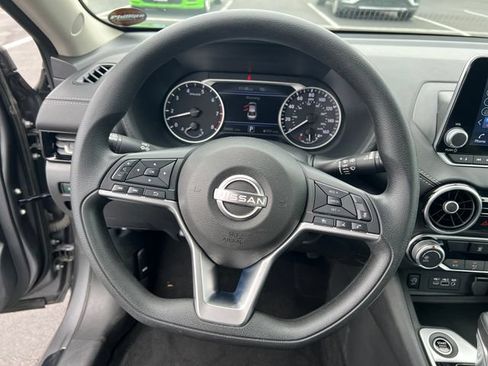 Used 2024 Nissan Sentra SV FWD image 16