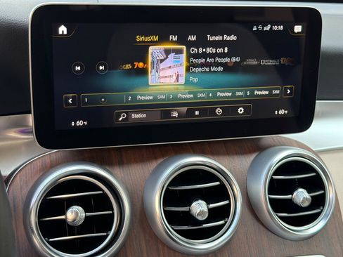 Used 2022 Mercedes-Benz GLC 300 image 17