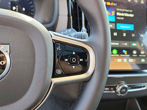 Used 2026 Volvo XC90 B6 Plus w/ Protection Package Premier image 21