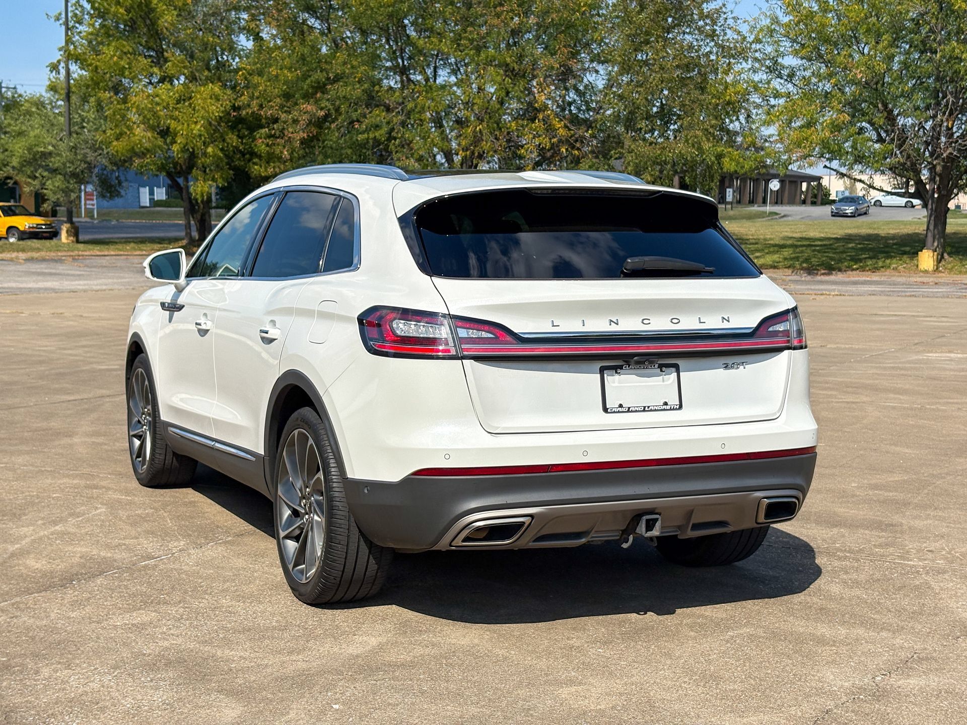 Used 2020 Lincoln Nautilus Reserve w/ Equipment Group 201A FWD image 9
