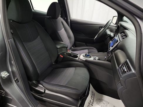 Used 2023 Nissan Leaf S image 24