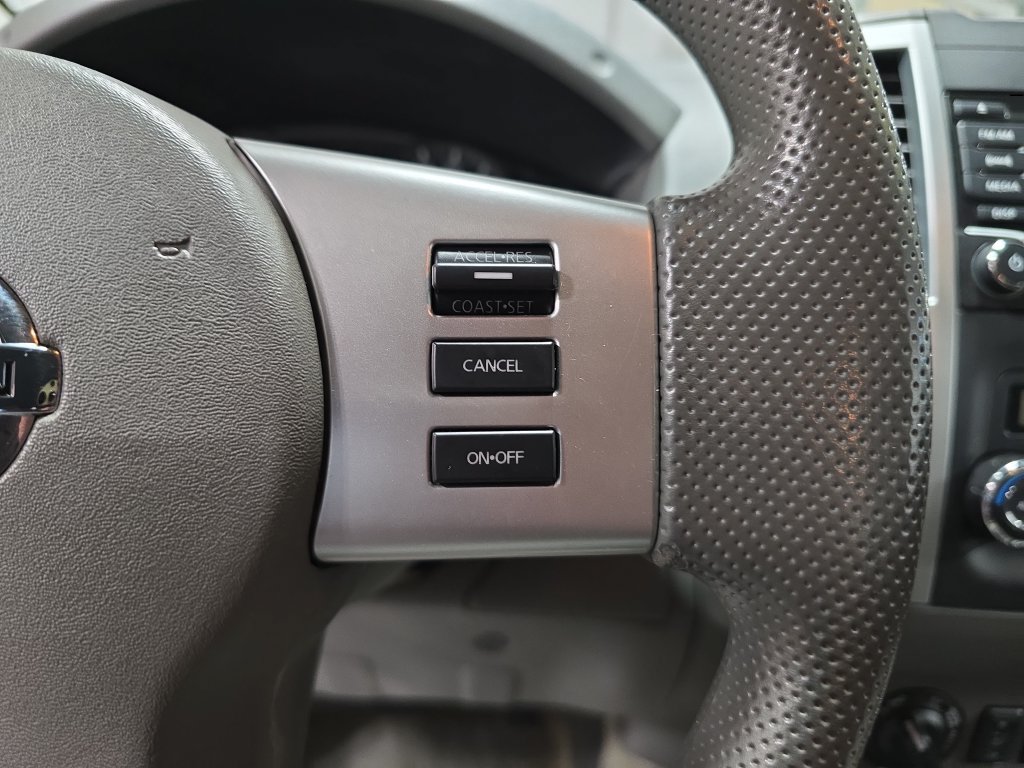 Used 2016 Nissan Frontier SV AWD/4WD image 19
