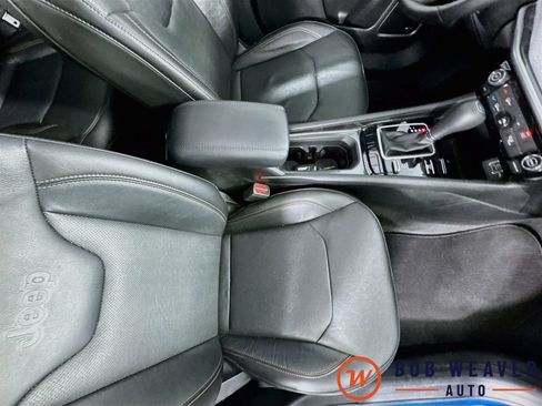 Used 2022 Jeep Compass Latitude w/ Sun and Sound Group AWD/4WD image 36