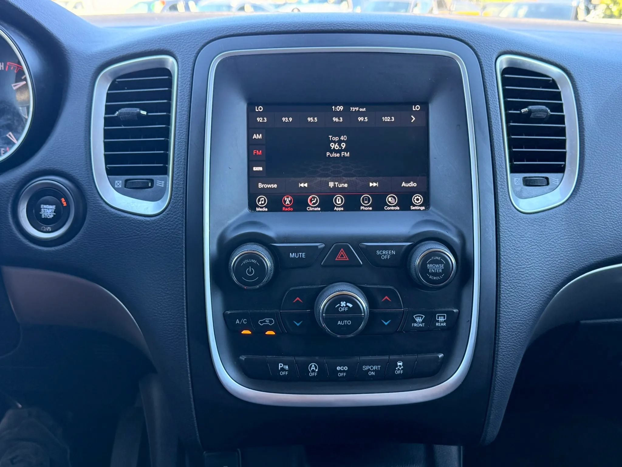 Used 2019 Dodge Durango SXT AWD/4WD image 19