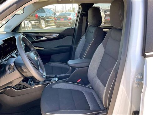 Used 2025 Chevrolet TrailBlazer LT image 18