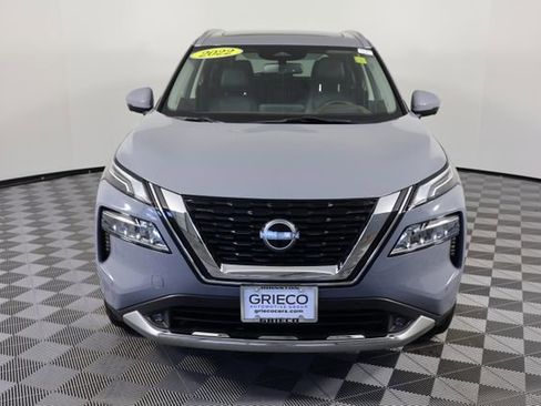 Used 2022 Nissan Rogue Platinum w/ Head-Up Display Package image 3