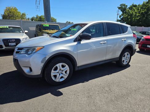 Used 2013 Toyota RAV4 LE AWD/4WD image 1