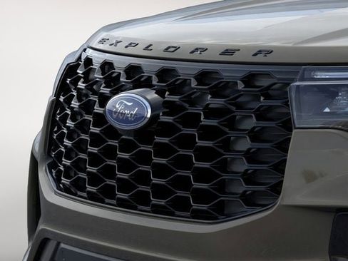 New 2026 Ford Explorer ST-Line w/ ST-Line Street Pack image 17