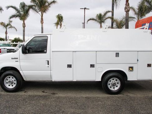 Used 2014 Ford E-350 and Econoline 350 Super Duty w/ Power Windows & Locks Group image 5