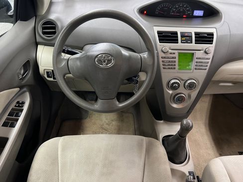 Used 2011 Toyota Yaris Sedan image 13
