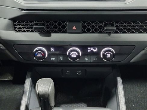 Certified 2025 Honda Accord LX image 22