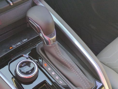 New 2026 Chevrolet Colorado ZR2 w/ ZR2 Bison Edition image 16