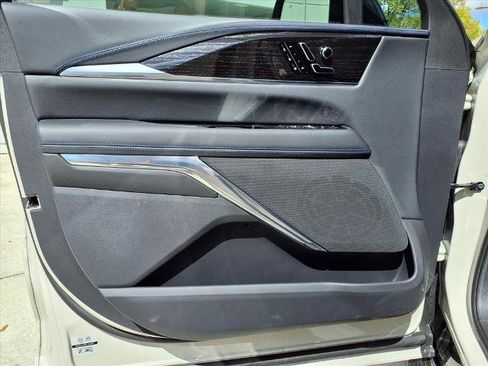 New 2026 Cadillac Escalade IQ Luxury 1 w/ LPO, Radiant Package AWD/4WD image 15