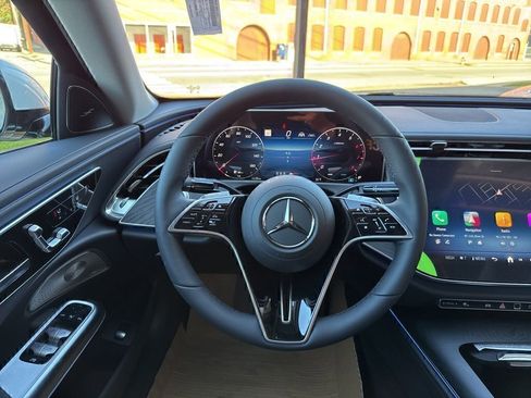 New 2026 Mercedes-Benz E 350 4MATIC Sedan image 20