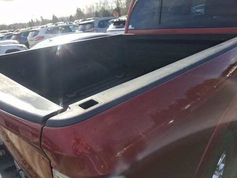 Used 2022 Toyota Highlander XLE image 9