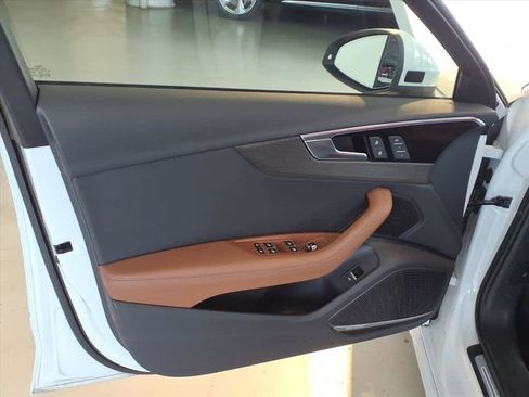 Used 2023 Audi A4 2.0T Prestige w/ Prestige Package image 10