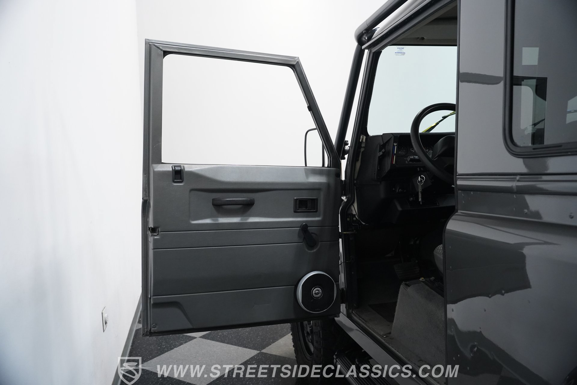 Used 1997 Land Rover Defender 90 AWD/4WD image 35