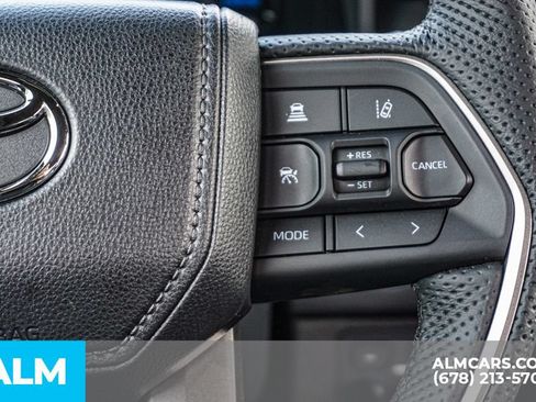 Used 2026 Toyota Tundra Limited AWD/4WD image 29