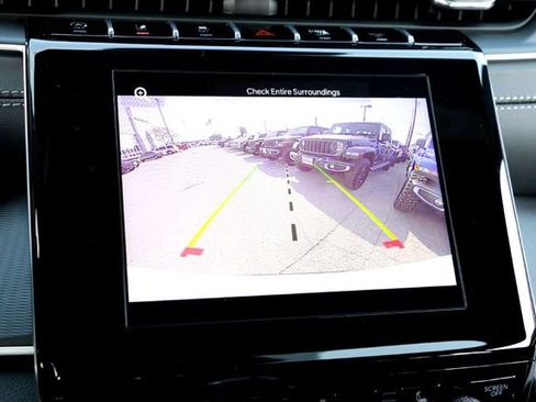 New 2025 Jeep Grand Cherokee L Laredo image 14