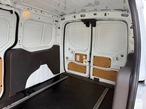 Used 2020 Ford Transit Connect XL image 16