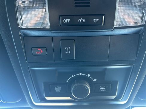 Used 2023 Toyota Tacoma TRD Off-Road w/ Technology Package image 30