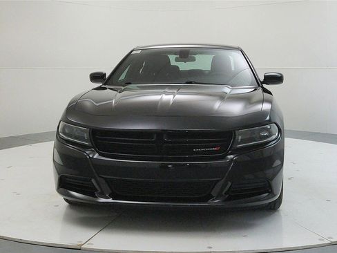 Used 2023 Dodge Charger SXT image 2