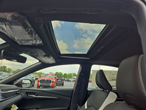 New 2026 Toyota Camry SE FWD image 20