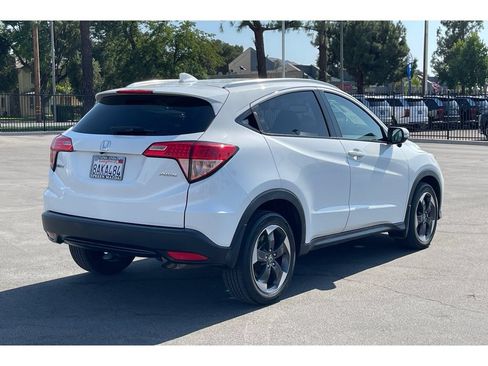 Used 2018 Honda HR-V EX-L image 7