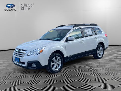 Used 2014 Subaru Outback 2.5i Premium w/ Moonroof Package & Eyesight image 13