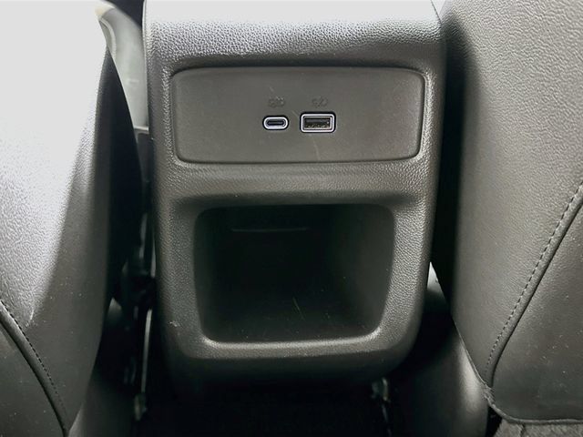 Used 2025 Chevrolet Trax LT FWD image 12