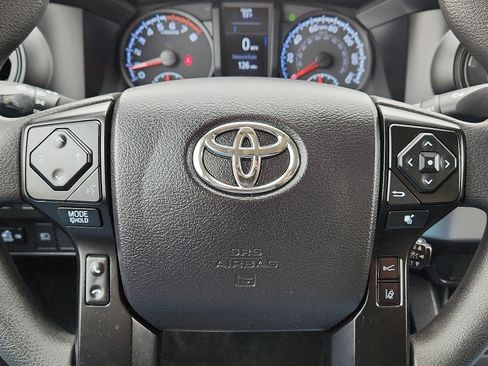 Used 2021 Toyota Tacoma SR image 19