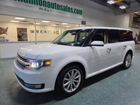 Used 2019 Ford Flex Limited AWD/4WD image 2