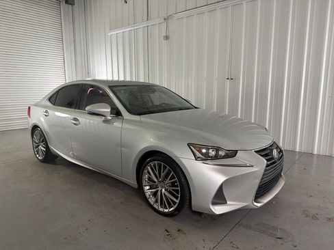 Used 2017 Lexus IS 200t image 1