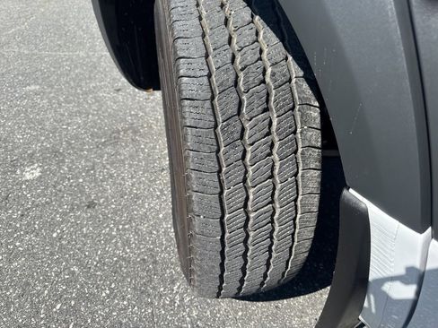 Used 2025 Mercedes-Benz Sprinter 2500 image 28