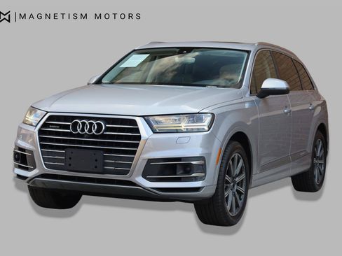 Used 2017 Audi Q7 3.0T Premium Plus AWD/4WD image 4