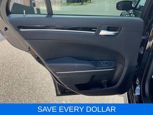 Used 2023 Chrysler 300 Touring L RWD image 15