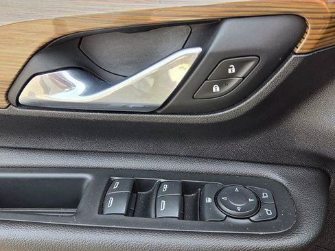 Certified 2021 GMC Terrain SLE w/ Driver Convenience Package FWD image 22