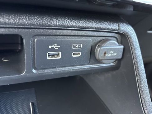 Used 2023 Honda Pilot EX-L image 18