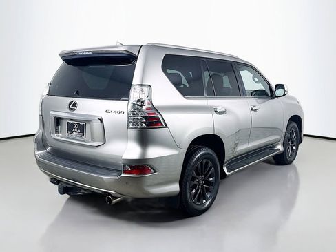 Certified 2022 Lexus GX 460 Premium w/ Premium Plus Package AWD/4WD image 5