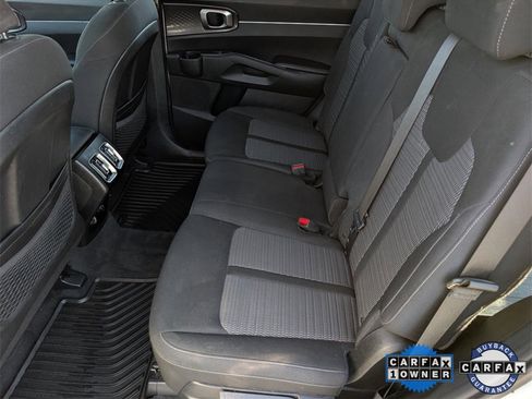 Used 2022 Kia Sorento LX image 20