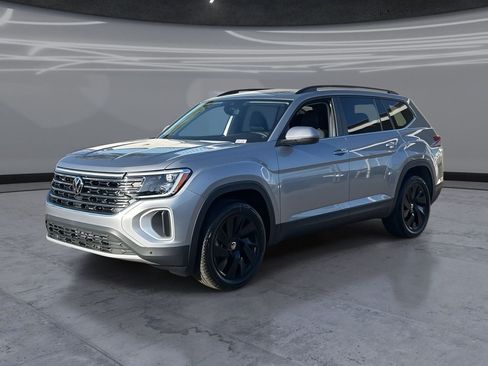 New 2026 Volkswagen Atlas SE FWD image 1