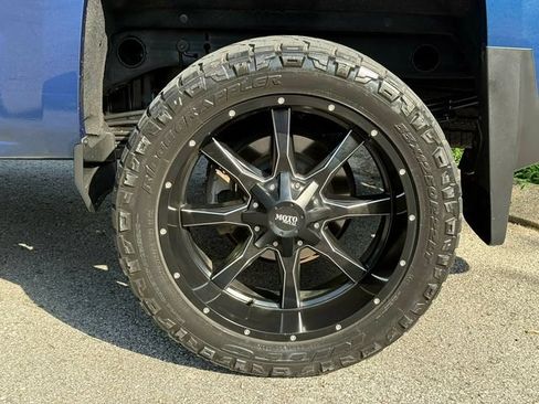 Used 2018 Chevrolet Silverado 1500 LT w/ LT Plus Package AWD/4WD image 36