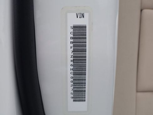 Used 2017 Bentley Mulsanne image 22