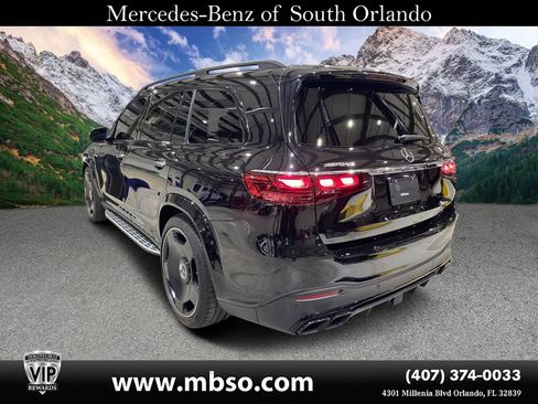 Used 2024 Mercedes-Benz GLS 63 AMG 4MATIC image 17